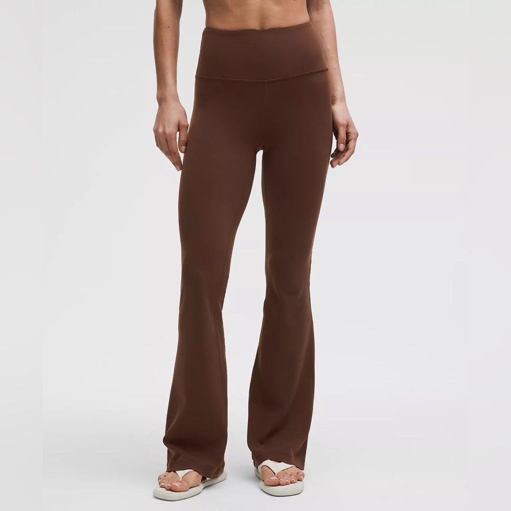 Lululemon Groove Nulu Super-High-Rise
Flared Pant Tall Brown
